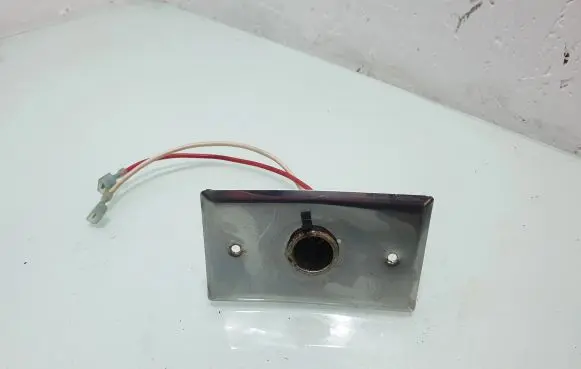 Chevrolet Chevy Van 12 V Socket (front) 