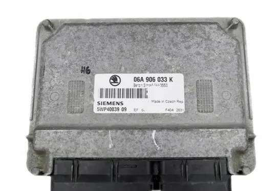 Skoda Octavia Mk1 (1U) Engine control unit/module 06A906033K