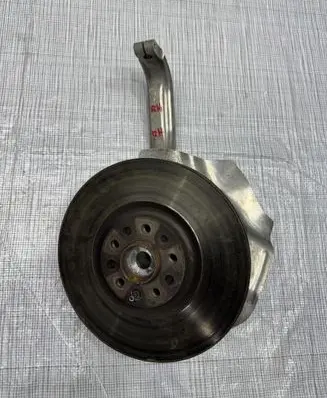 Maserati Grecale Front wheel hub spindle knuckle 6701782170