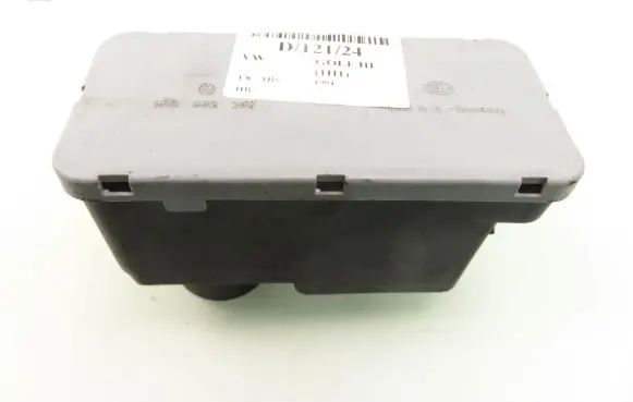 Volkswagen Golf III Central locking vacuum pump 