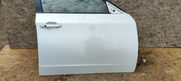 Subaru Impreza III Front door
