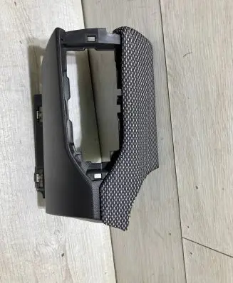 Dacia Sandero III Dashboard glove box trim 683115486R