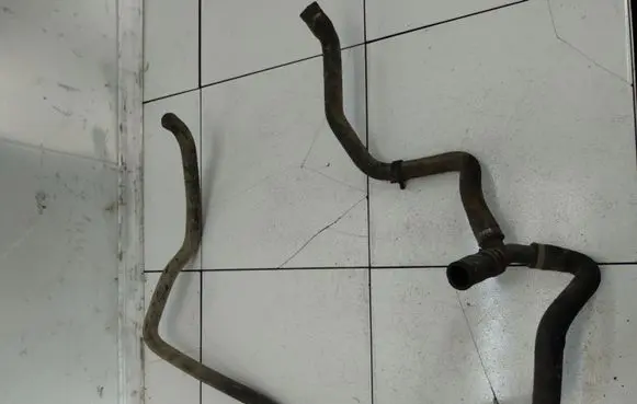 Ford Focus Water drain line hose 