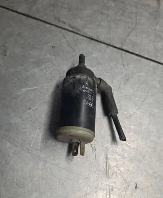 Audi A4 S4 B5 8D Windscreen/windshield washer pump 893955665