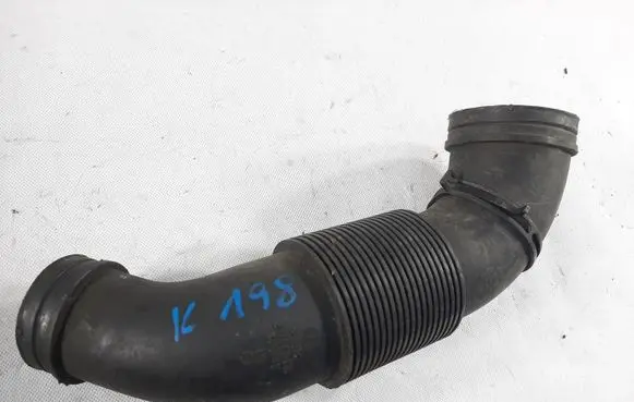 Audi Q7 4L Air intake hose/pipe 7L6129627F