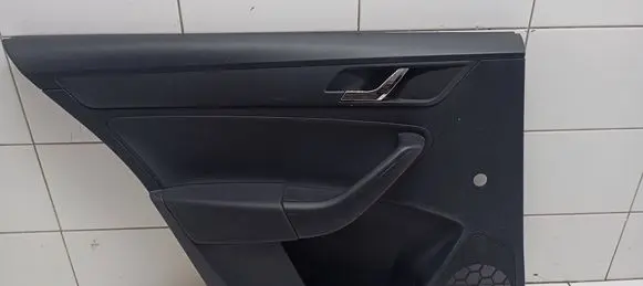 Skoda Rapid (NH) Rear door card panel trim 5JHSKC211 5JH867023B 5jh01l