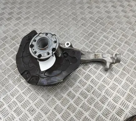 Mercedes-Benz C W206 Front wheel hub A2233340200 A0004216900