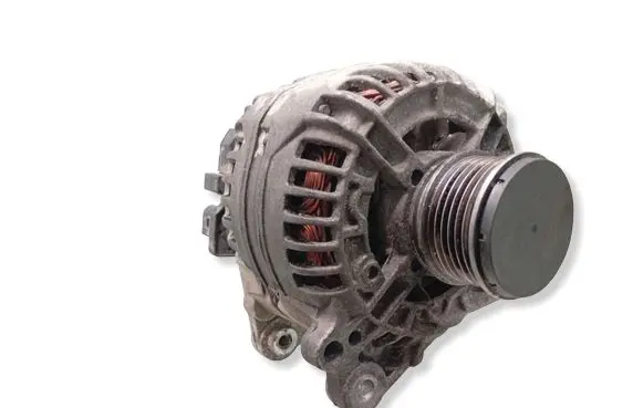 Volkswagen Touran I Generator/alternator 