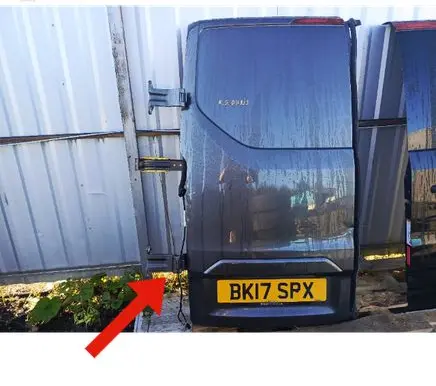 Ford Transit Custom Loading door lower hinge 