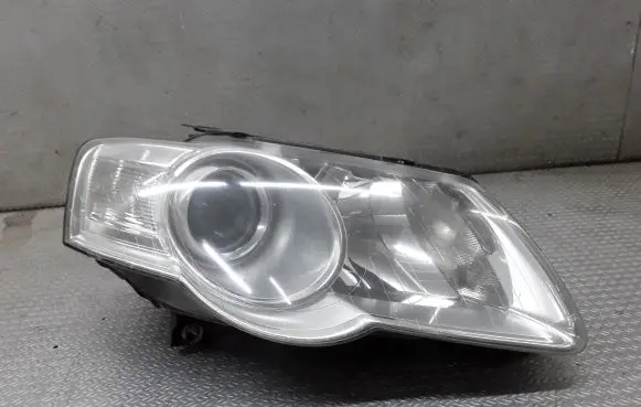 Volkswagen PASSAT B6 Headlight/headlamp 3C0941006AA