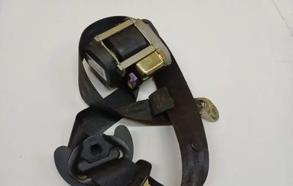 Seat Toledo III (5P) Front seatbelt 5P0857706B