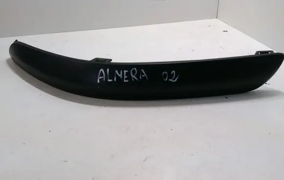Front bumper splitter molding