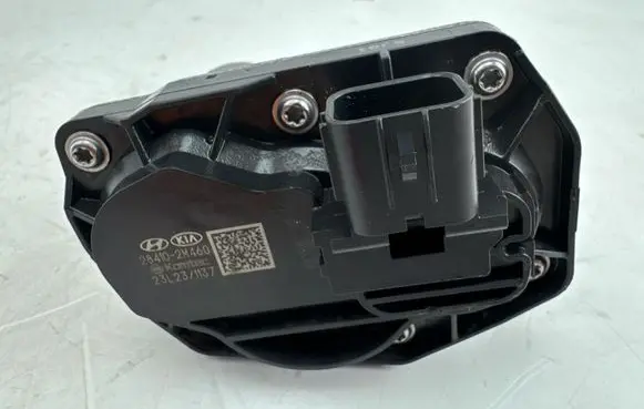 Hyundai Tucson IV NX4 EGR valve 284102M460