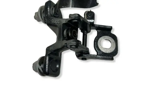 BMW 2 F46 Tailgate/trunk/boot hinge 17120310