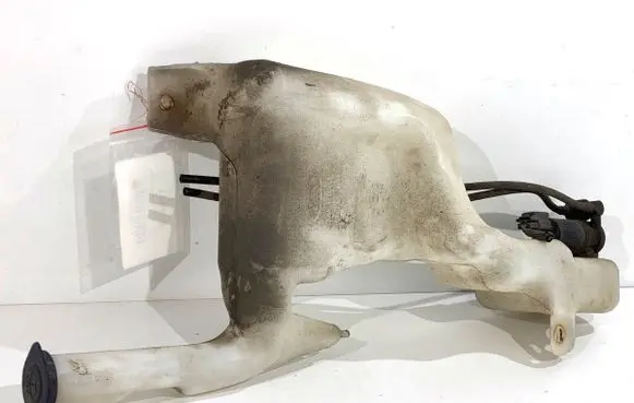 Ford Fiesta Windshield washer fluid reservoir/tank A6117B613AD