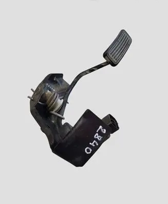 Toyota Avensis T250 Accelerator throttle pedal 7811135030