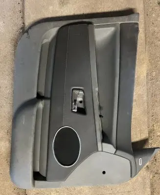 Jeep Grand Cherokee (WK) Front door card panel trim 1767810 1EU191DHAB