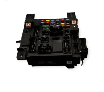 Mitsubishi Outlander Fuse module 8637A644 5001003520 51945JS03