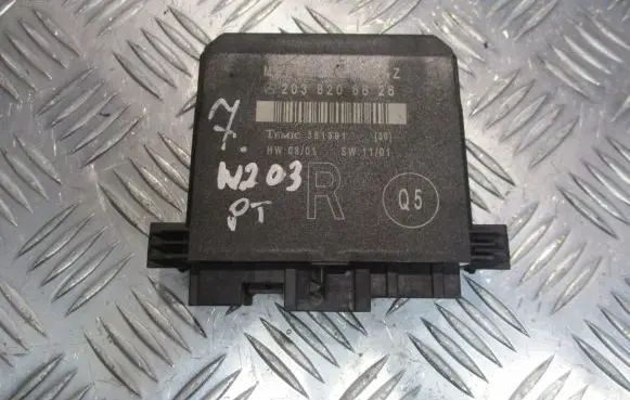 Mercedes-Benz C W203 Door control unit/module 2038206626