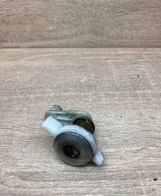 Renault Scenic I Front door lock 7700838540 500375