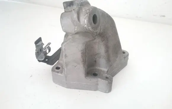 Mercedes-Benz S W221 Engine mounting bracket A6422230104 6422230104 AC46000