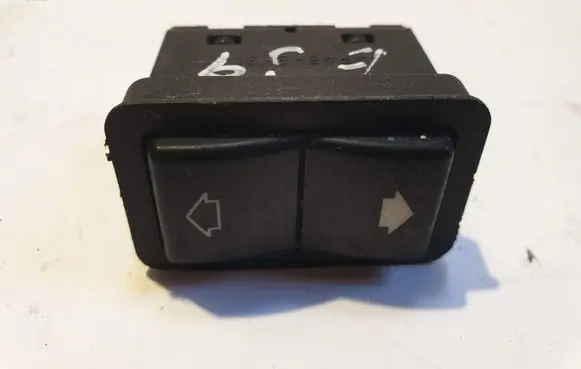 BMW 5 E39 Electric window control switch 8368974