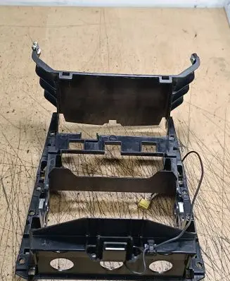 Radio/GPS head unit trim