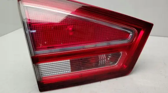 Ford B-MAX Rear/tail lights 