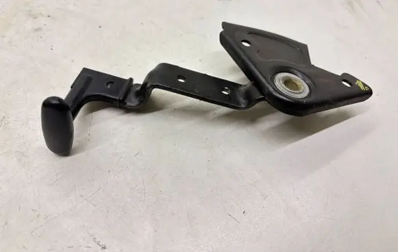 Audi A6 S6 C5 4B Engine bonnet (hood) release handle