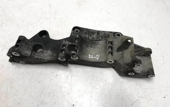 Volkswagen Transporter - Caravelle T5 Generator/alternator bracket 045903143C 31392