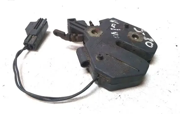 Volvo S80 Engine bonnet (hood) release handle 