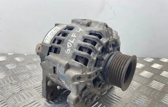 Volkswagen Golf IV Generator/alternator 030903023J