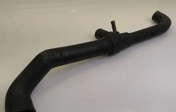 Audi A8 S8 D2 4D Coolant pipe/hose 4D0121101D 042365
