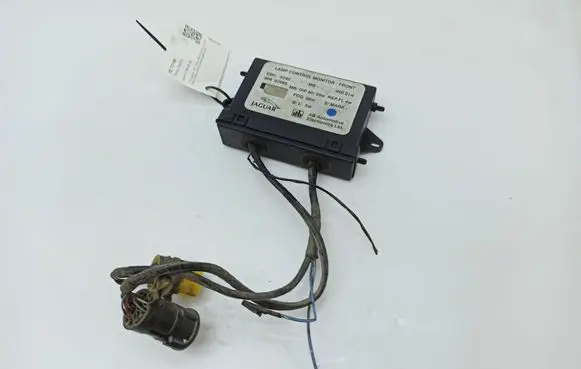 Jaguar XJ X40 Light module LCM DBC5240