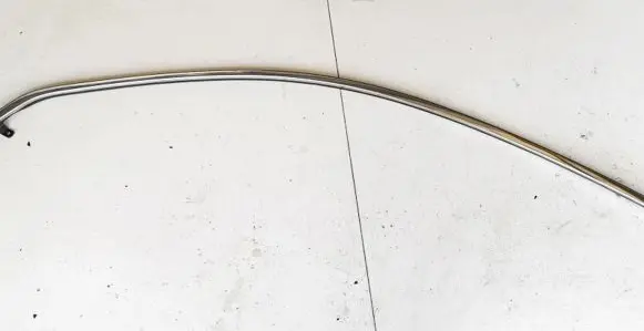 Front door glass trim molding