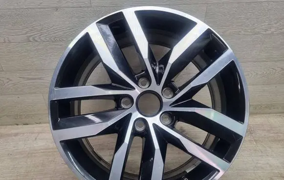 Volkswagen Golf VII R17 alloy rim 5G0601025BT