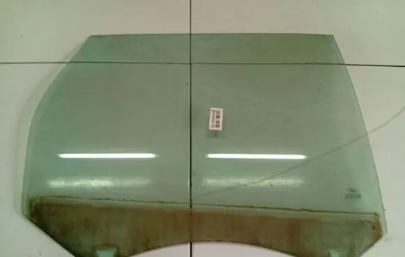 Ford Focus Rear door window glass As2