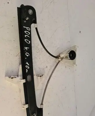 Volkswagen Cross Polo Rear window lifting mechanism without motor