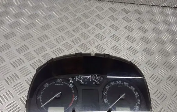 Skoda Octavia Mk1 (1U) Tachometer 1U0920911J