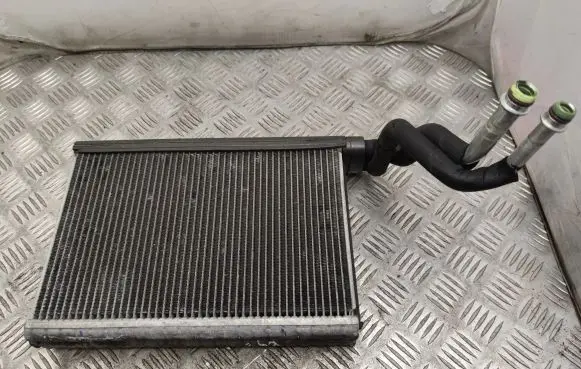 BMW 3 E92 E93 Air conditioning (A/C) radiator (interior) 9179803