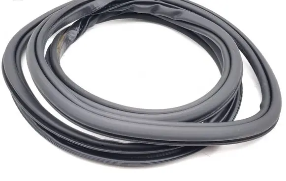 Volvo V60 Rear door rubber seal (on body)
