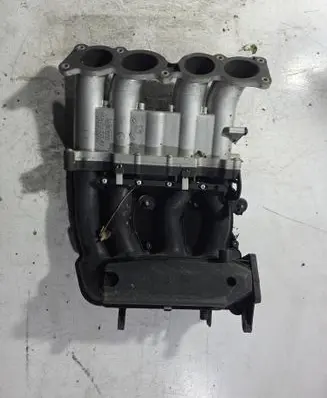 Audi A3 S3 8P Intake manifold 06A133925GB