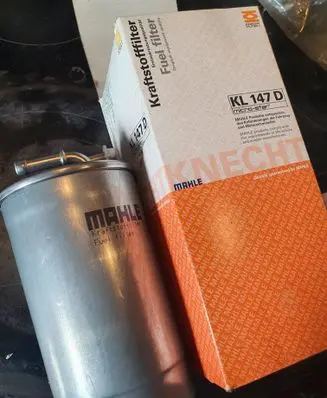 Volkswagen Bora Fuel filter KL147D 1J0127401