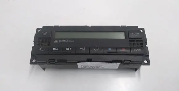 Volkswagen PASSAT B5.5 Climate control unit