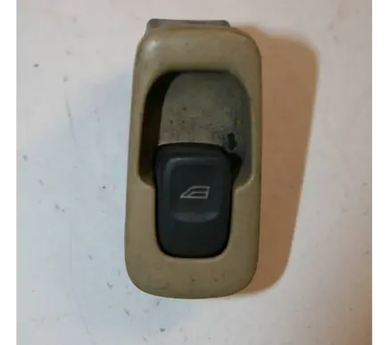 Volvo V70 Electric window control switch 9479903 01W373