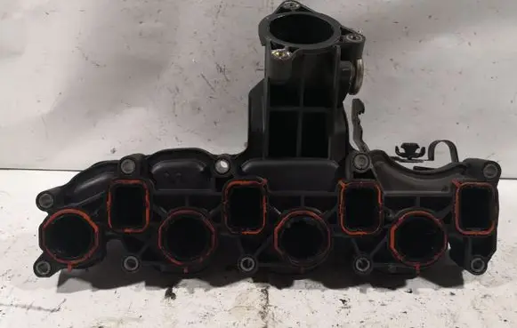 Volkswagen Jetta VI Intake manifold 03L129711AL 03L131529F