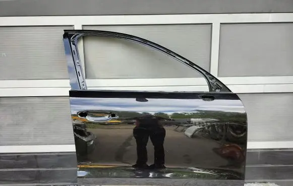 Porsche Macan (95B) Front door
