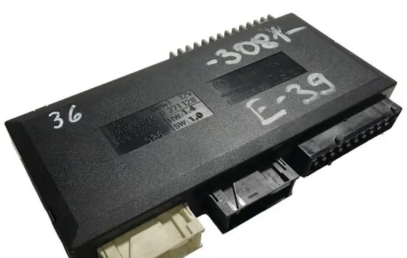BMW 5 E39 Comfort/convenience module 61358371128 60837710 8371128