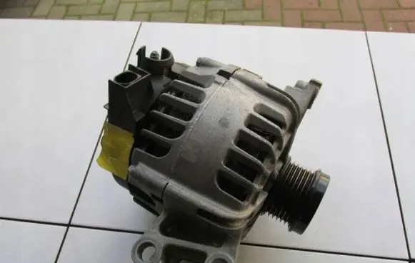 Ford Kuga II Generator/alternator F1FT10300BA