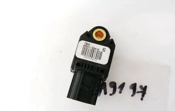 Toyota Yaris Airbag deployment crash/impact sensor 898310d010 89831-0d010